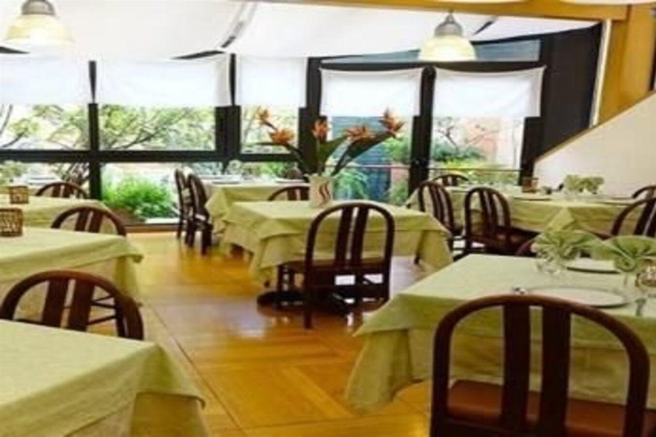 Hotel Garibaldi Finale Ligure Extérieur photo