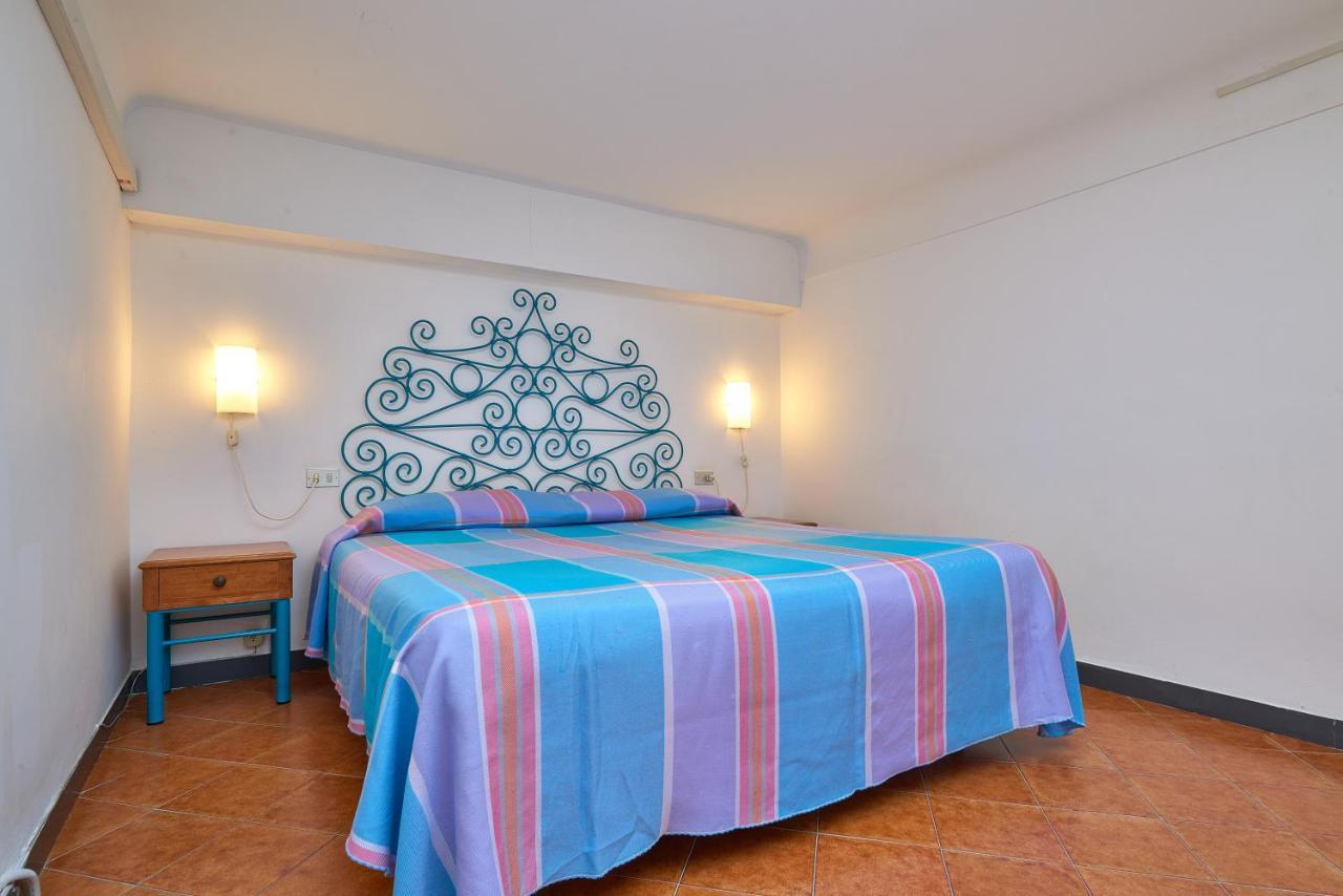 Hotel Garibaldi Finale Ligure Extérieur photo