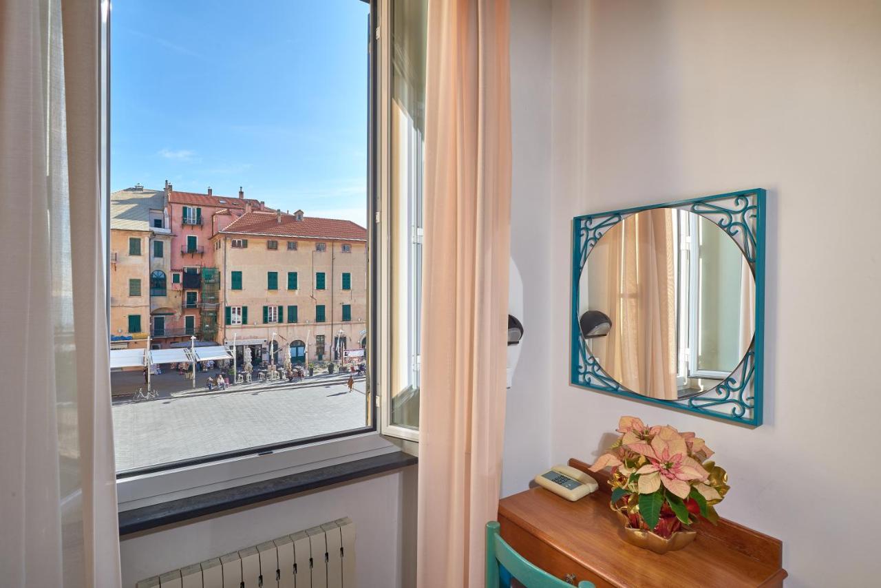 Hotel Garibaldi Finale Ligure Extérieur photo