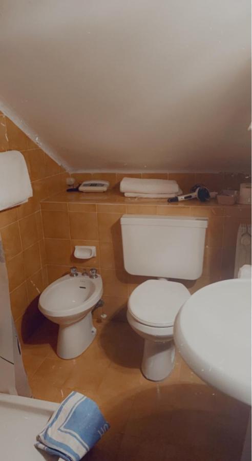 Hotel Garibaldi Finale Ligure Extérieur photo